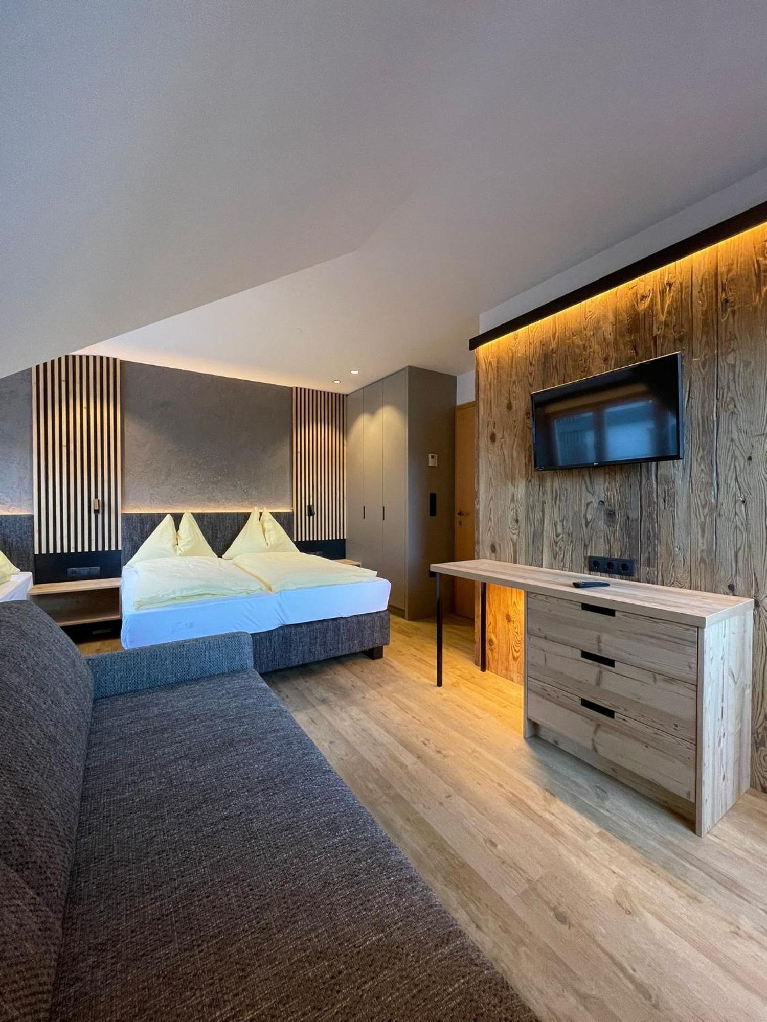 Residence Tantalus Сан-Лоренцо-ді-Себато Екстер'єр фото